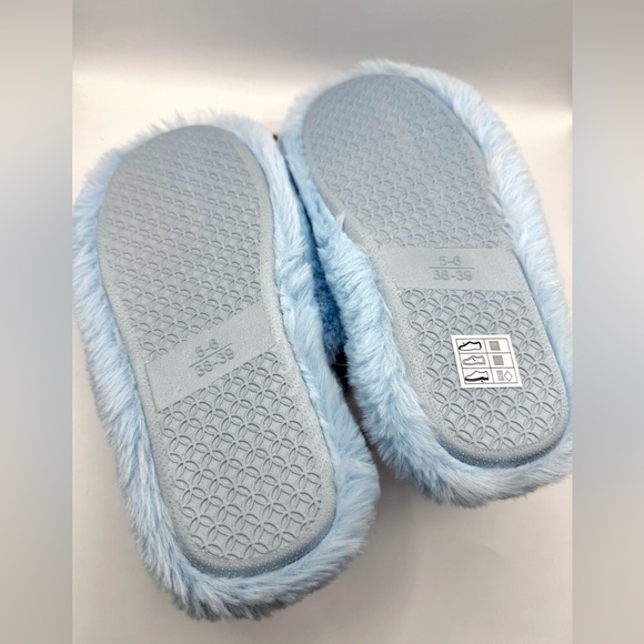 Disney / Pixar Finding Nemo Slippers - Picture 5 of 9